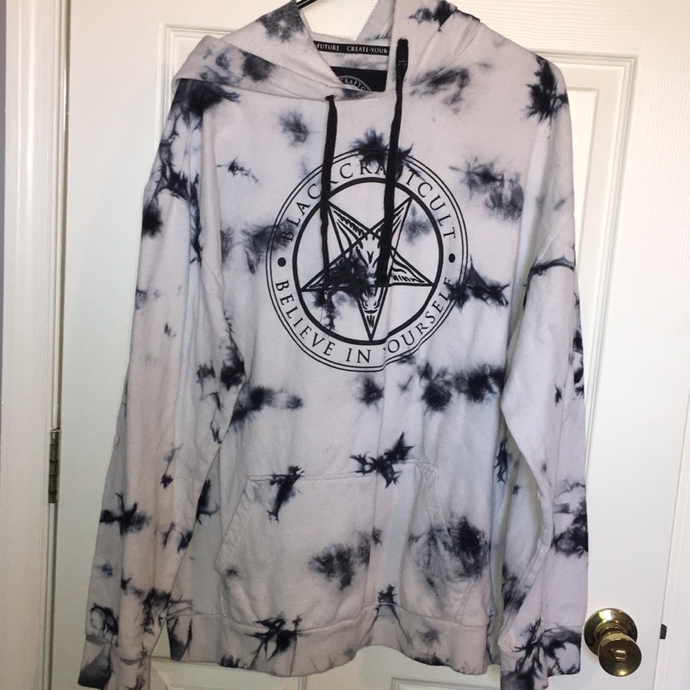 Black and white tie dye sweatshirt